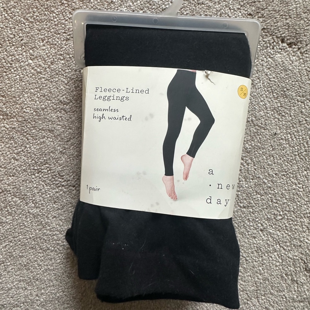 NWT Fleece Lined High Waisted Leggings size S/M